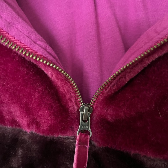 NWOT UGG Elania Faux Fur Jacket - Medium - Picture 5 of 9